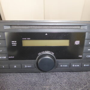 カーオーディオ　トヨタ　アクアなど　 08600-00K11